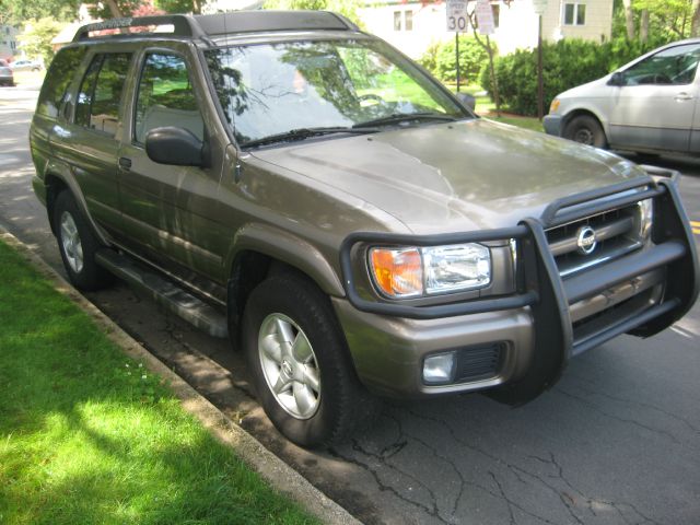 2002 Nissan Pathfinder EX-L W/ DVD System