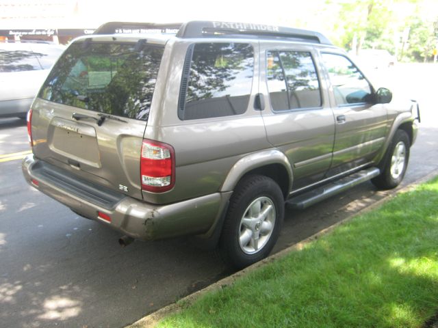 2002 Nissan Pathfinder EX-L W/ DVD System