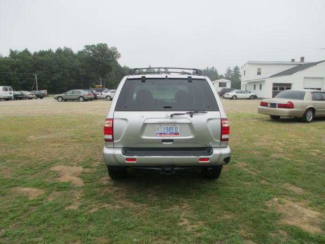 2002 Nissan Pathfinder EX-L W/ DVD System