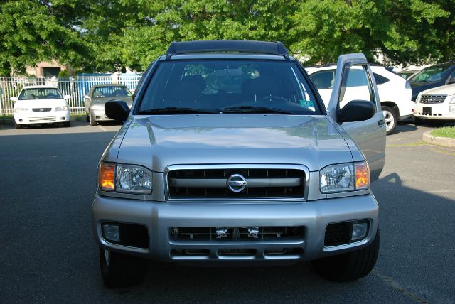 2002 Nissan Pathfinder EX-L W/ DVD System