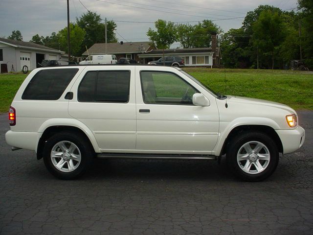 2002 Nissan Pathfinder X