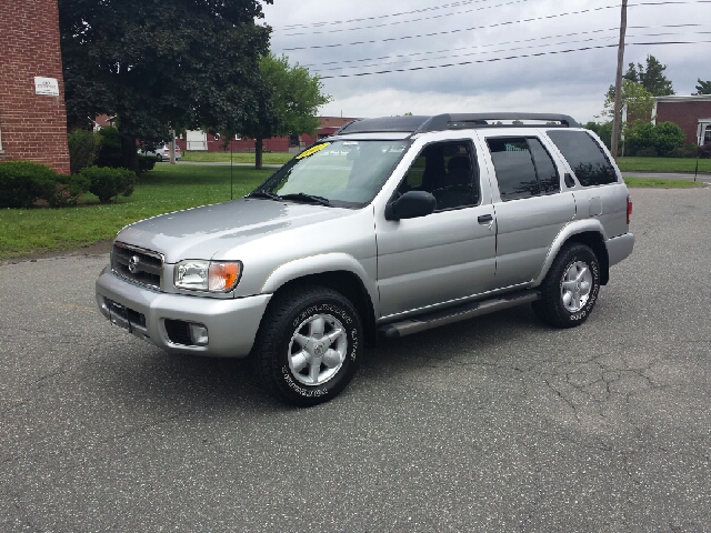 2002 Nissan Pathfinder EX-L W/ DVD System