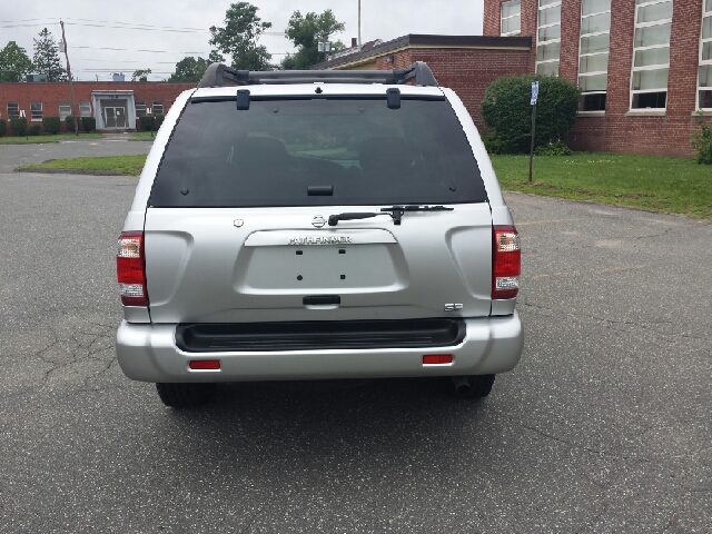 2002 Nissan Pathfinder EX-L W/ DVD System