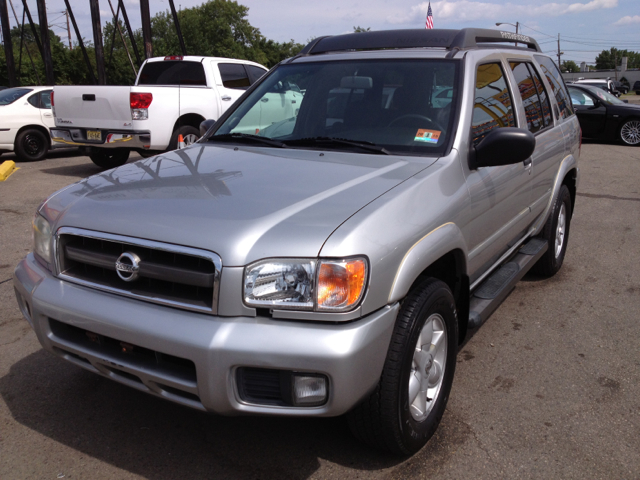 2002 Nissan Pathfinder EX-L W/ DVD System