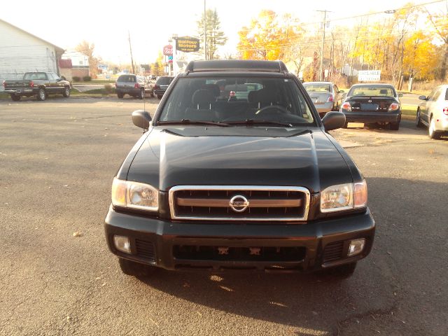 2002 Nissan Pathfinder EX-L W/ DVD System