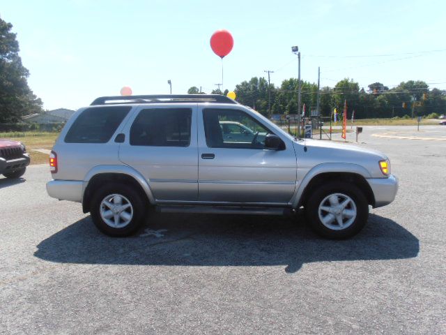 2002 Nissan Pathfinder EX-L AWD