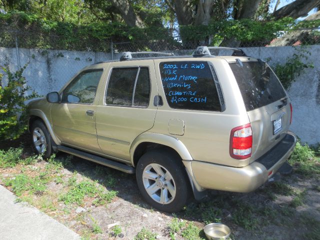 2002 Nissan Pathfinder EX-L AWD