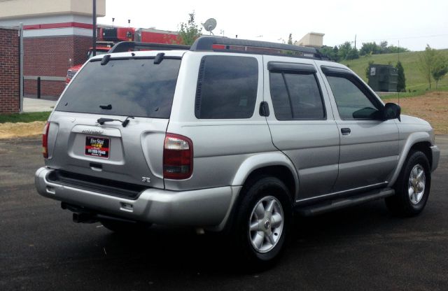 2002 Nissan Pathfinder EX-L W/ DVD System