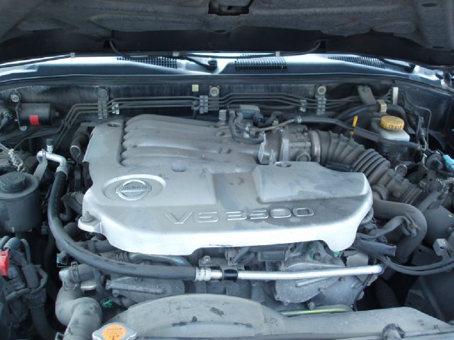 2003 Nissan Pathfinder SE