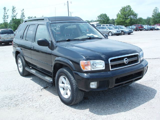 2003 Nissan Pathfinder SE