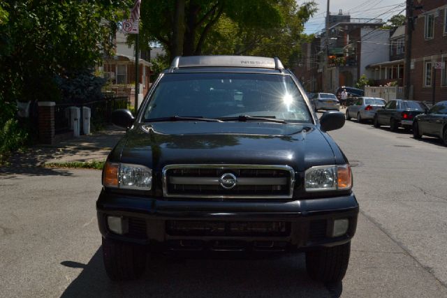 2003 Nissan Pathfinder EX-L W/ DVD System