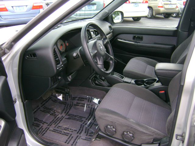 2003 Nissan Pathfinder EX-L W/ DVD System