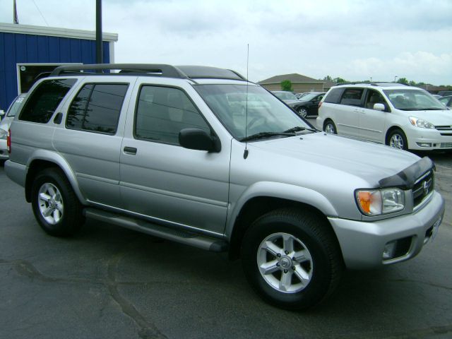 2003 Nissan Pathfinder EX-L W/ DVD System