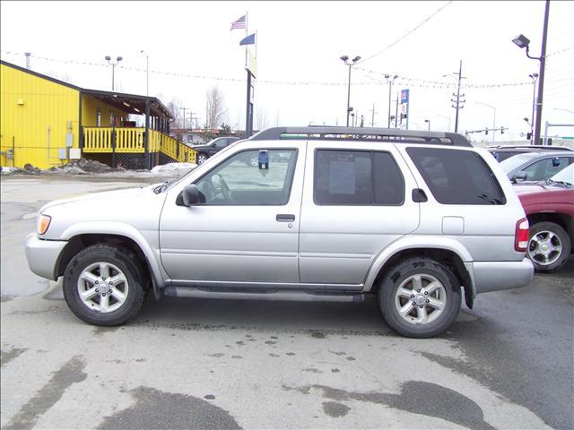 2003 Nissan Pathfinder 4dr Sdn Auto GLS w/XM