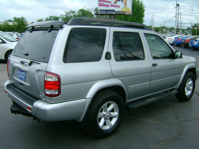 2003 Nissan Pathfinder EX-L W/ DVD System