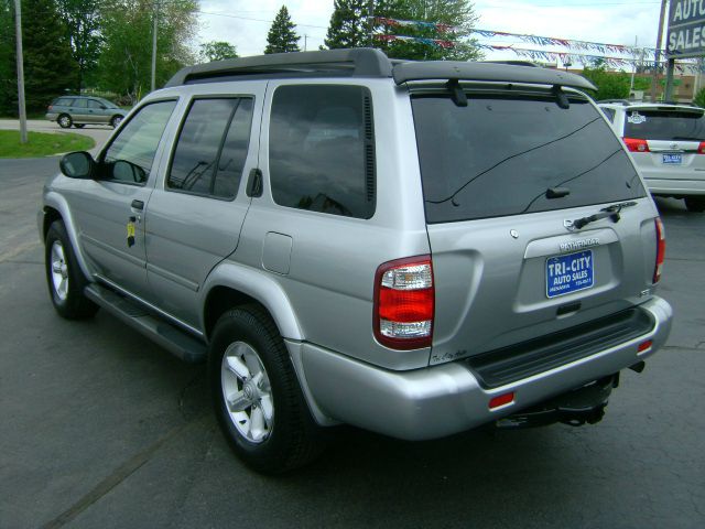 2003 Nissan Pathfinder EX-L W/ DVD System