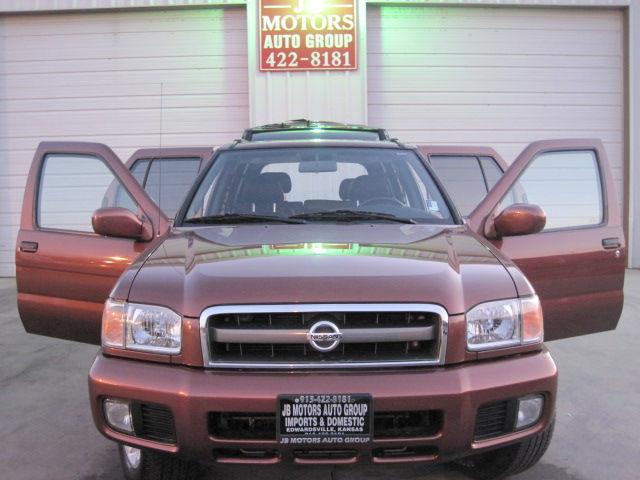 2003 Nissan Pathfinder X