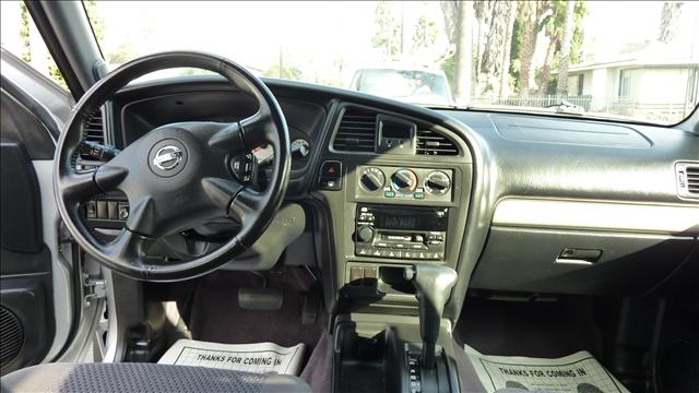 2003 Nissan Pathfinder SE