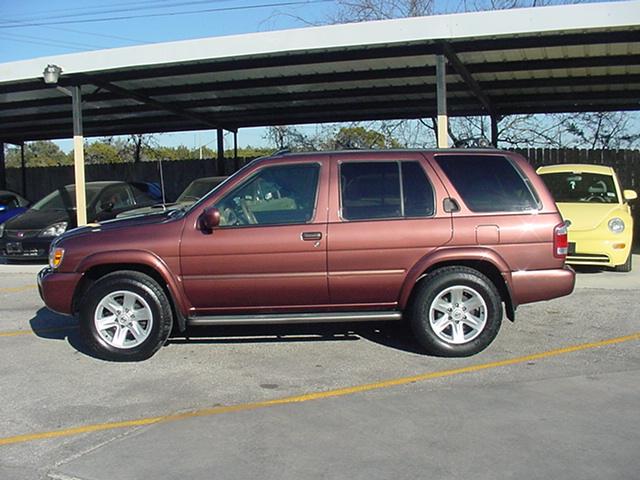 2003 Nissan Pathfinder X