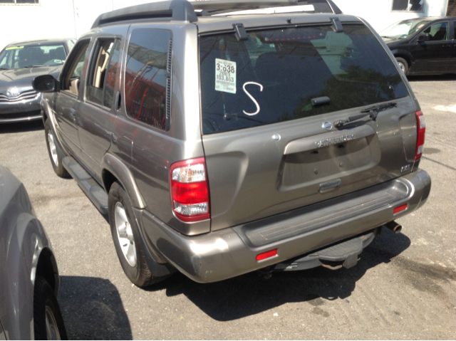 2003 Nissan Pathfinder EX-L W/ DVD System