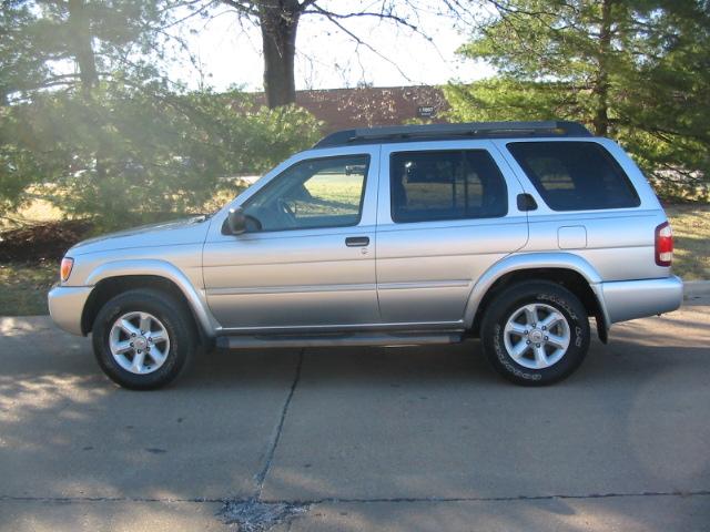 2003 Nissan Pathfinder Fully Loaded