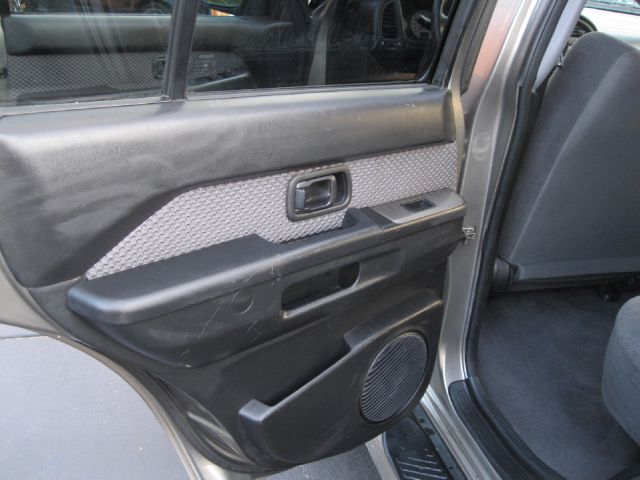 2003 Nissan Pathfinder EX-L W/ DVD System