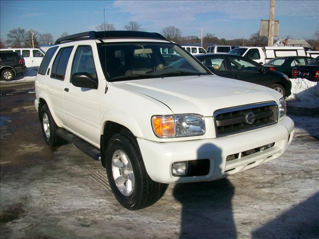 2003 Nissan Pathfinder SE