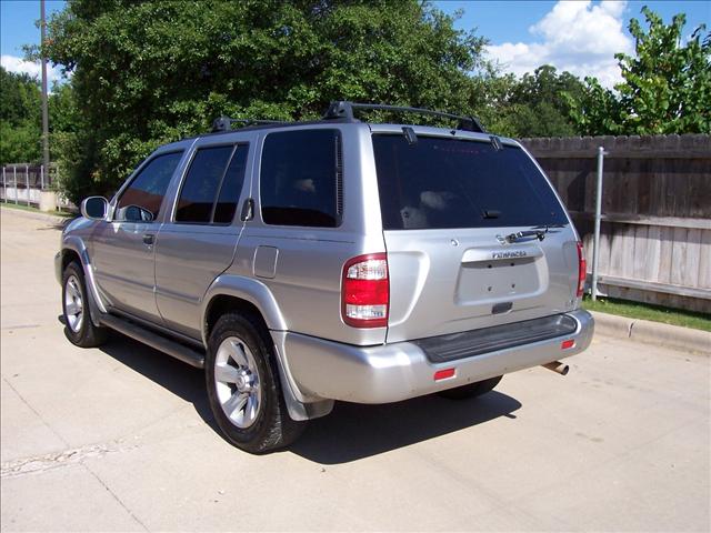 2003 Nissan Pathfinder X