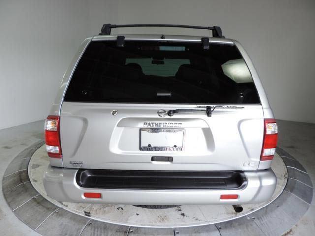 2003 Nissan Pathfinder X