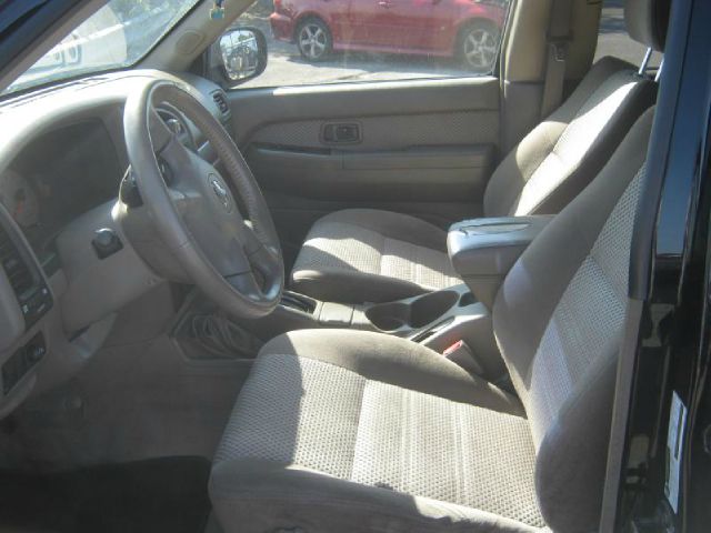 2004 Nissan Pathfinder EX-L W/ DVD System