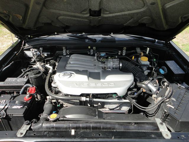 2004 Nissan Pathfinder EX-L W/ DVD System