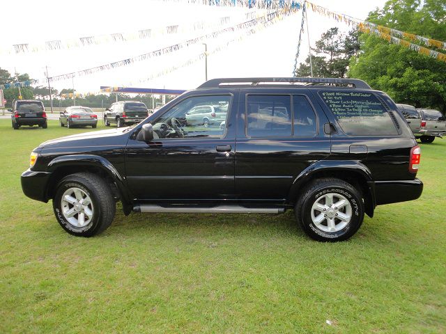 2004 Nissan Pathfinder EX-L W/ DVD System