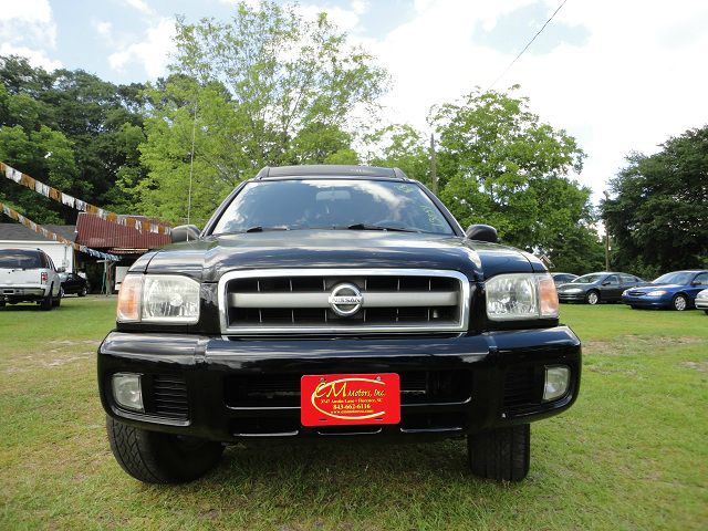 2004 Nissan Pathfinder EX-L W/ DVD System