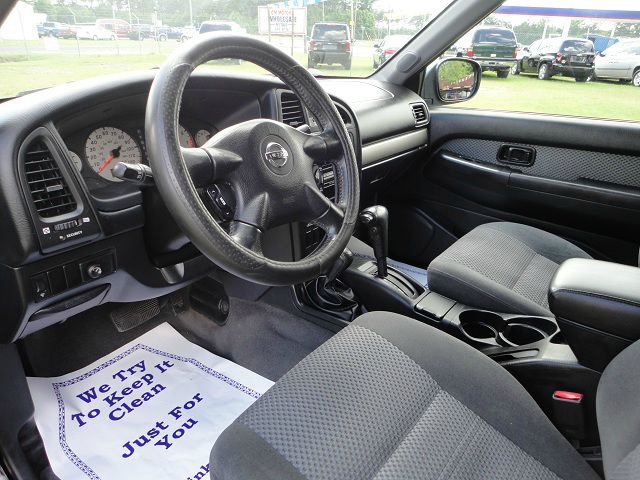 2004 Nissan Pathfinder EX-L W/ DVD System