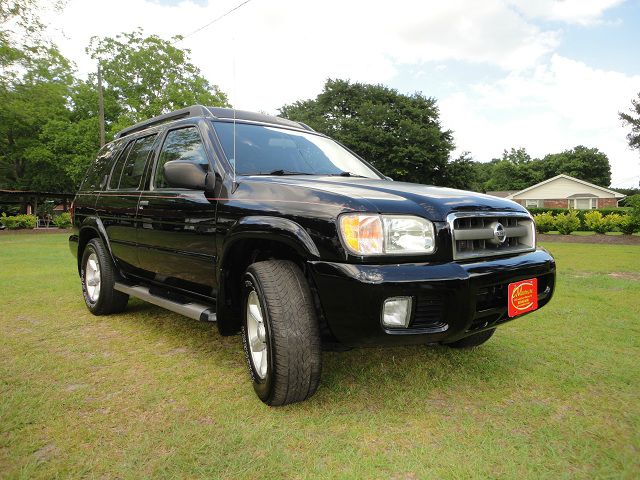 2004 Nissan Pathfinder EX-L W/ DVD System