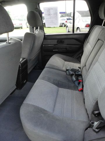 2004 Nissan Pathfinder EX-L W/ DVD System