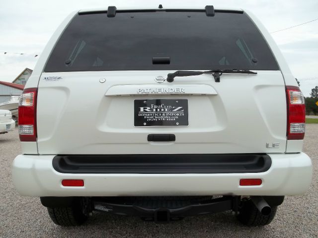 2004 Nissan Pathfinder Spec 2-doors