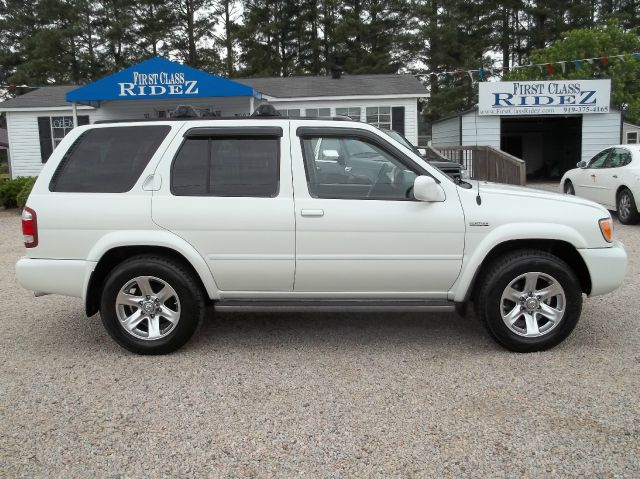 2004 Nissan Pathfinder Spec 2-doors