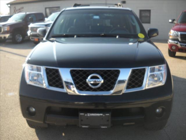 2005 Nissan Pathfinder X