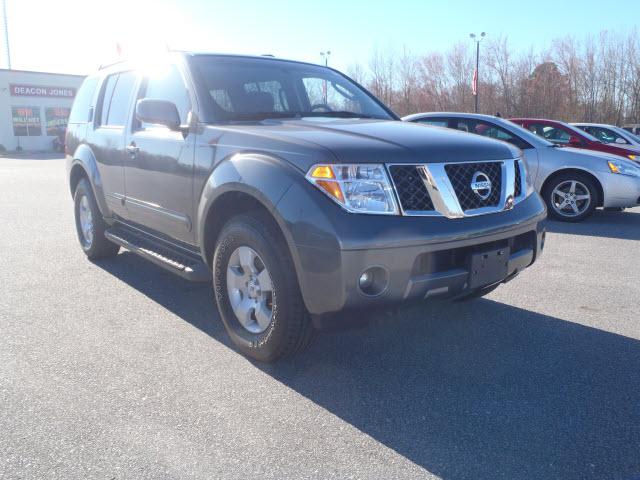 2005 Nissan Pathfinder X