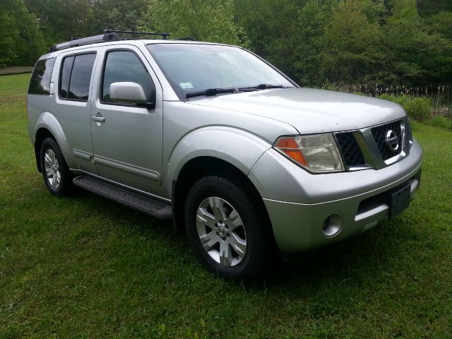 2005 Nissan Pathfinder EX-L AWD