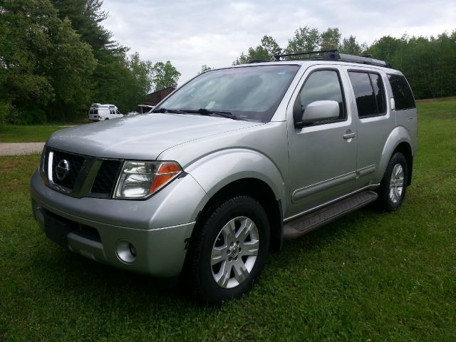 2005 Nissan Pathfinder EX-L AWD