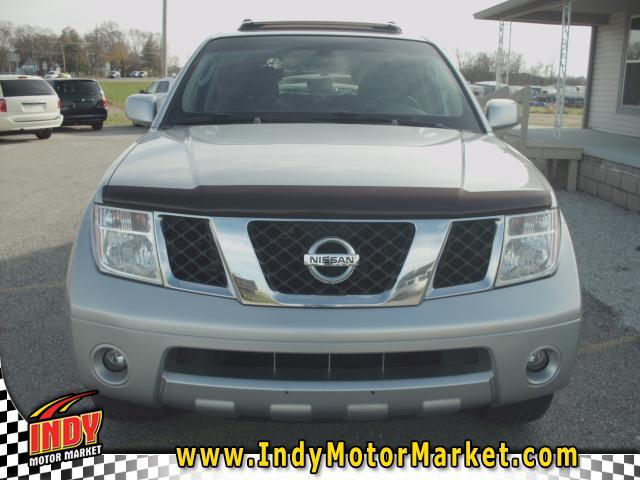 2005 Nissan Pathfinder X