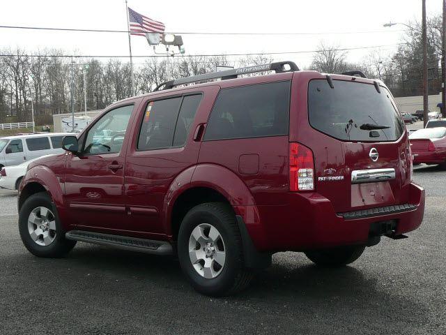 2005 Nissan Pathfinder Ex-res