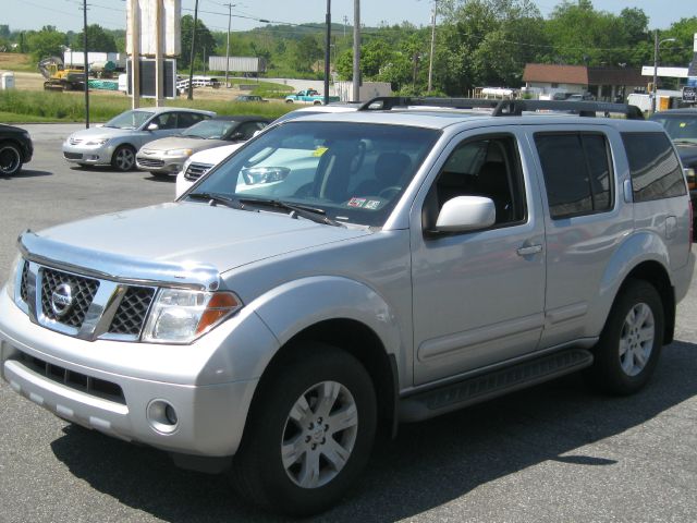 2005 Nissan Pathfinder EX-L AWD