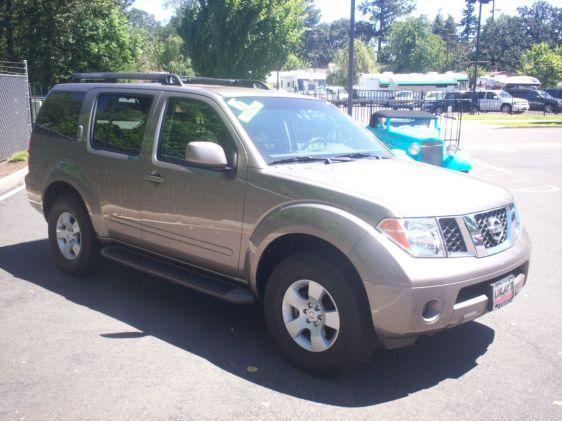 2005 Nissan Pathfinder EX-L W/ DVD System