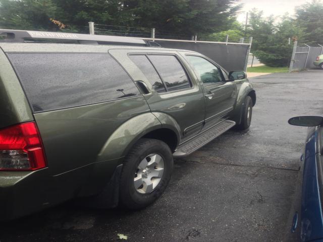 2005 Nissan Pathfinder SE