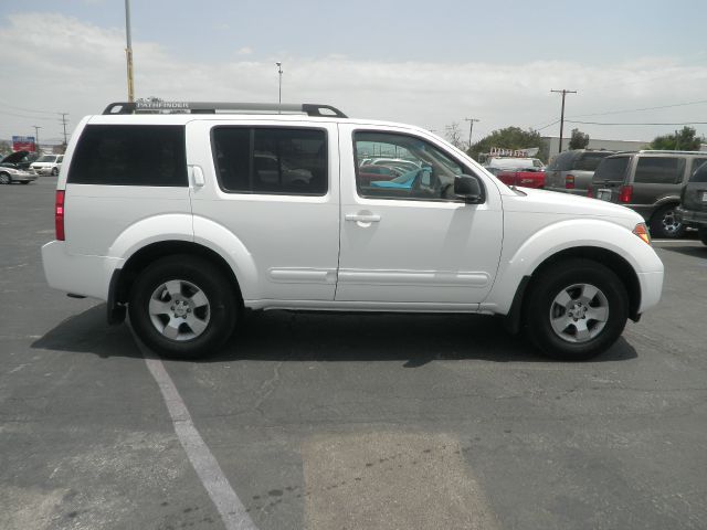 2005 Nissan Pathfinder EX-L AWD