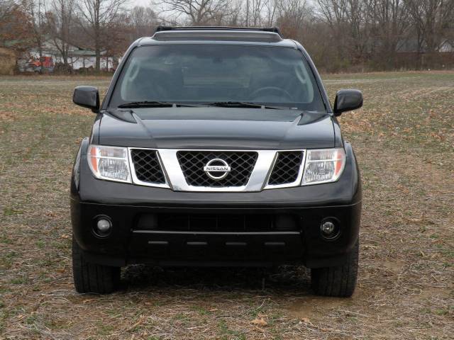 2005 Nissan Pathfinder X