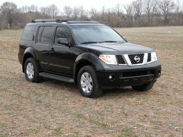 2005 Nissan Pathfinder X